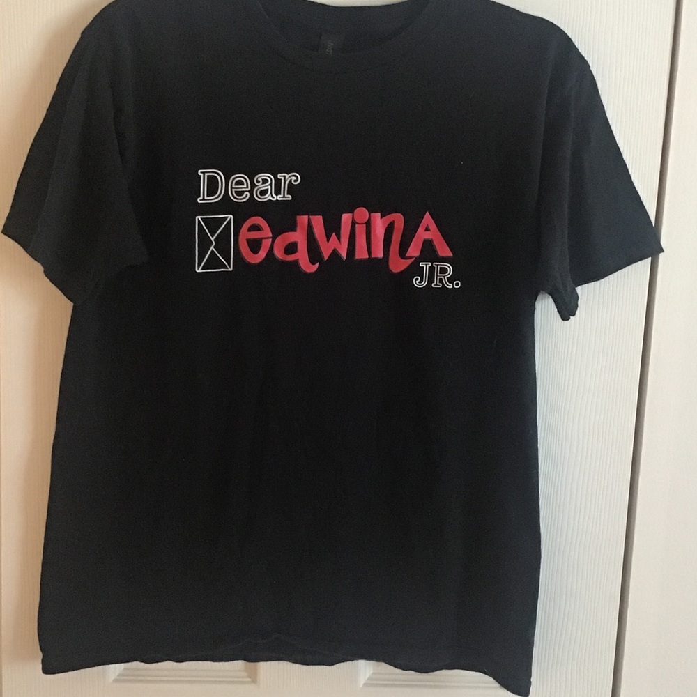 Dear edwina graphic tee